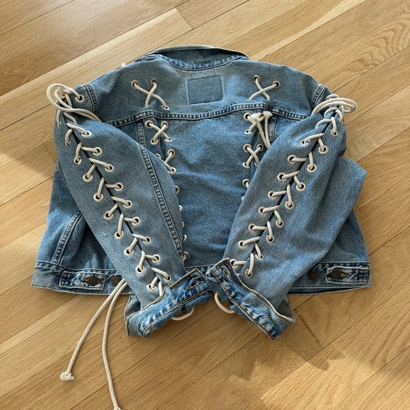 Levi's Blue Denim Jacket with White Laces - Picture 5 of 6